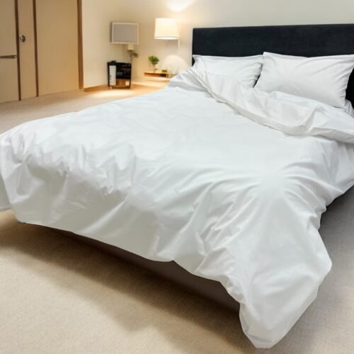Posteljina Saten GLAT Bela boja 200x220cm