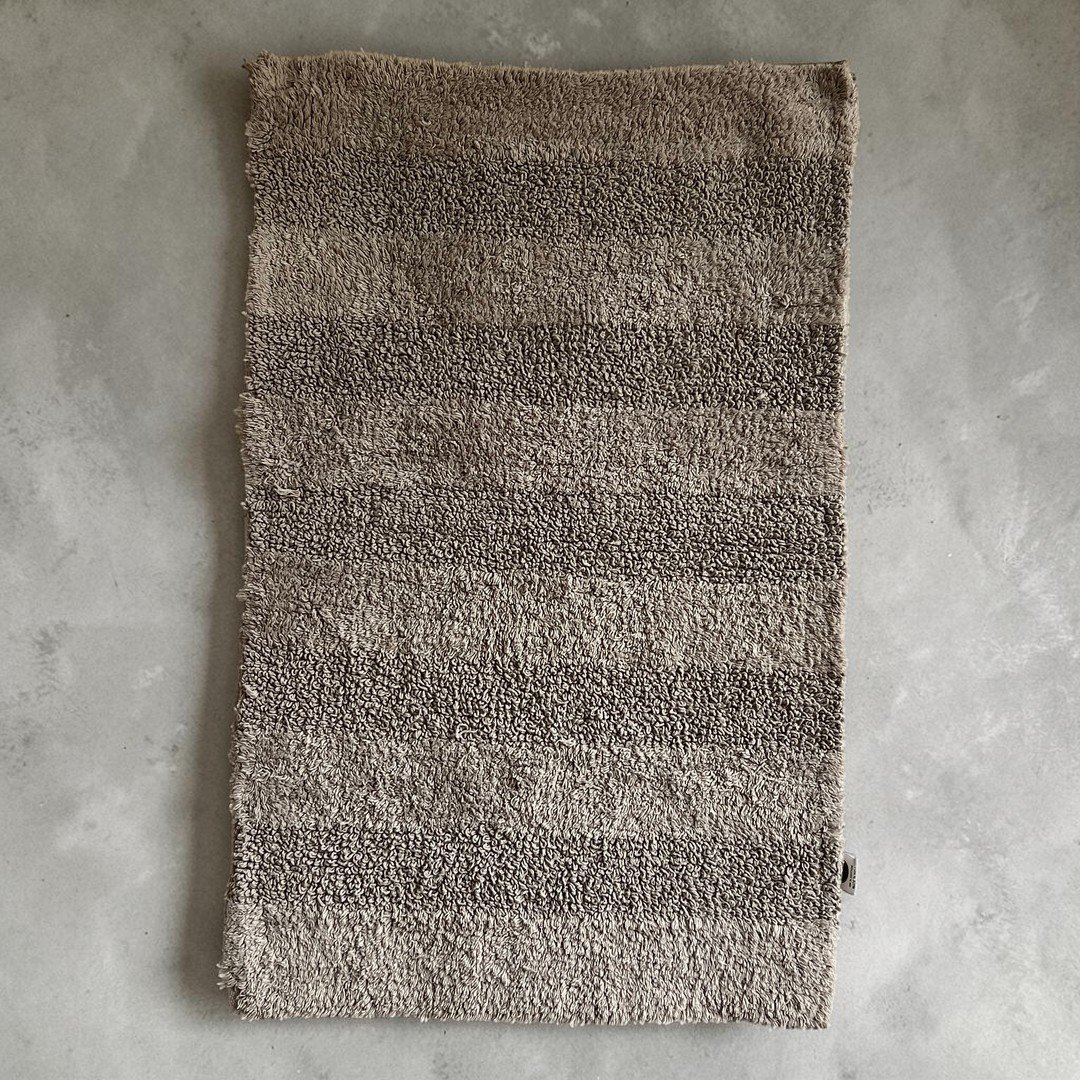 Prostirka jednodelna 50x80cm dezen broj 7